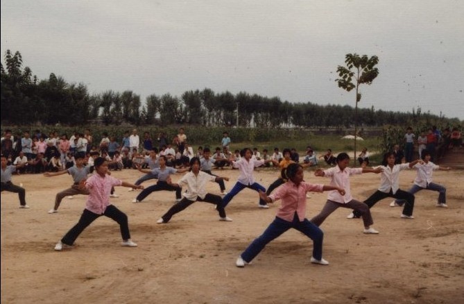 �¼ҹ�83��ͼ